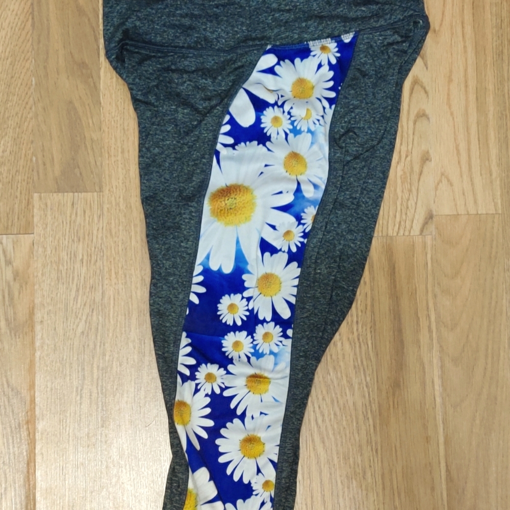 XS LuLaRoe cropped yoga pant